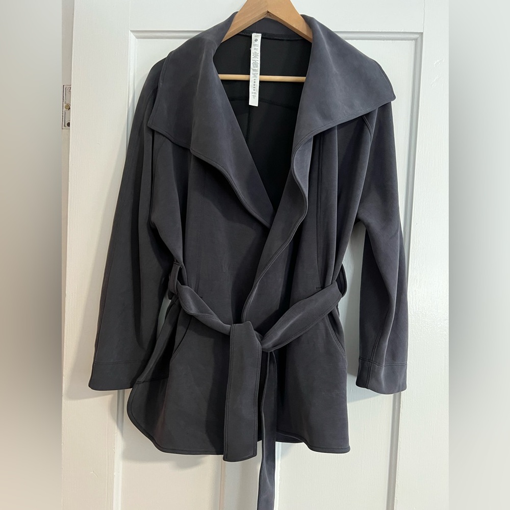 Lululemon Softstreme Belted Wrap - Picture 7 of 10
